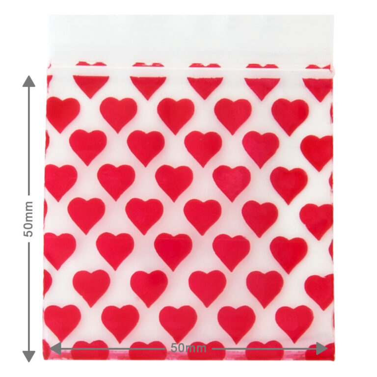 Kleine wietzakjes met rode hartjes print, ook ziplock bags genoemd hebben een afmeting van 5x5cm
