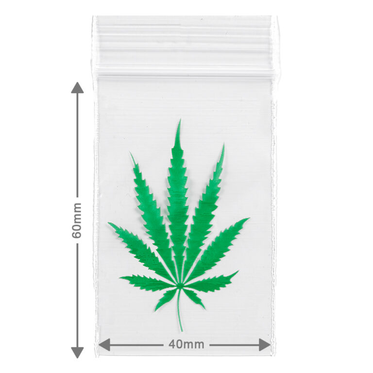 Kleine gripzakjes met groen wietblad, ook ziplock bags genoemd met een afmeting van 4x6cm