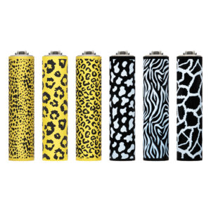 Herbruikbare Clipper Micro aansteker in een metalen hoes met Savannah print