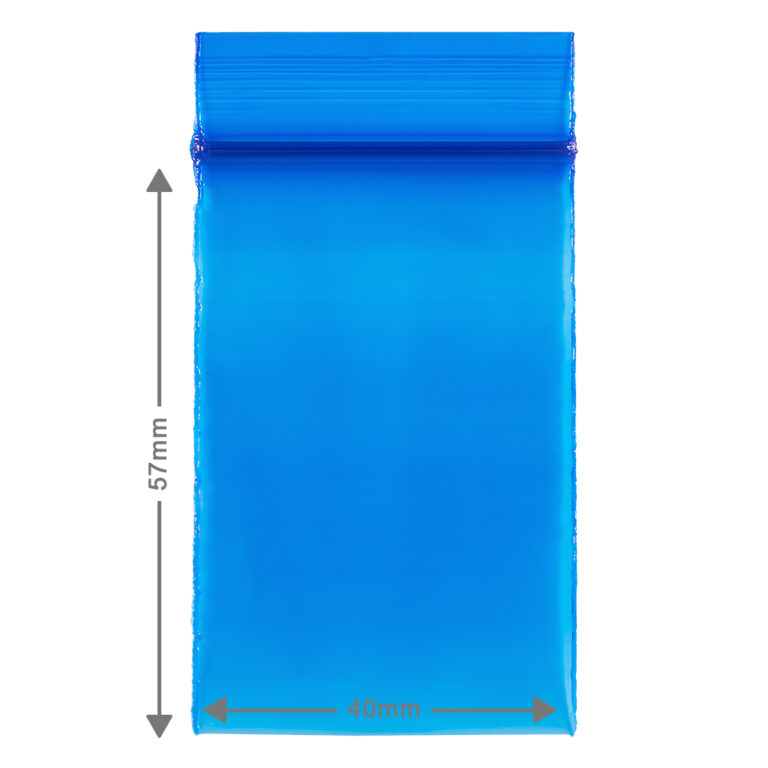 Kleine blauwe gripzakjes, ook ziplock bags genoemd hebben een afmeting van 4x5,7cm